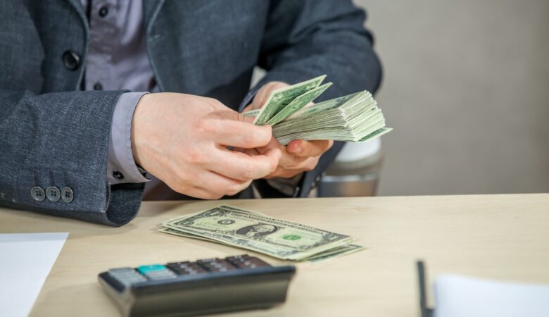 Taxe mici, colectare eficientă, economie puternică!